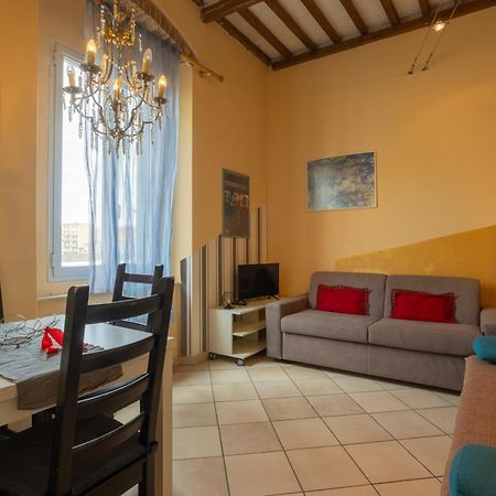 Ponte Per La Sardegna E La Corsica Dalla Toscana Family Apartment Ливорно Экстерьер фото