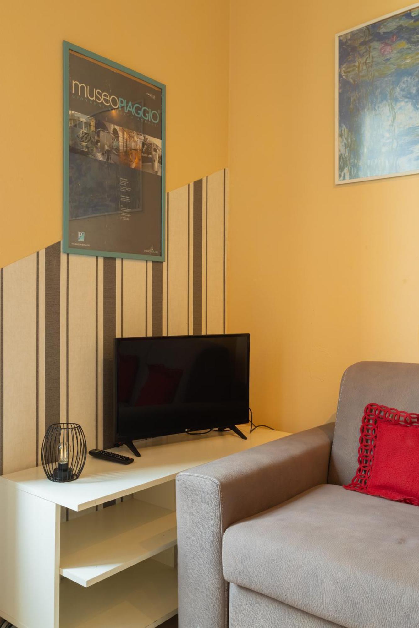 Ponte Per La Sardegna E La Corsica Dalla Toscana Family Apartment Ливорно Экстерьер фото