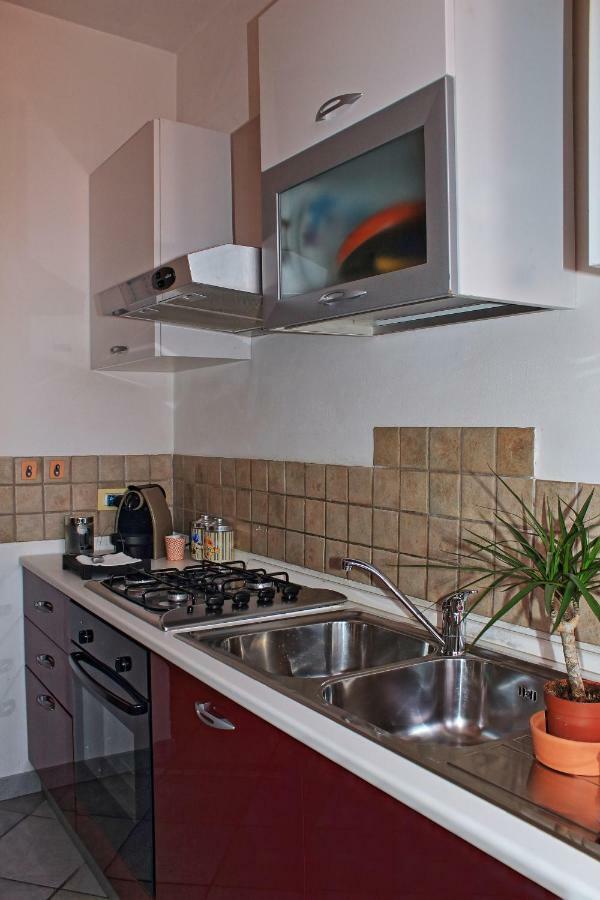 Ponte Per La Sardegna E La Corsica Dalla Toscana Family Apartment Ливорно Экстерьер фото